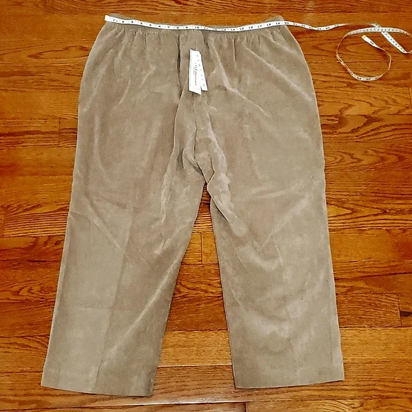 NWT: ALFRED DUNNER COURDAROY PANTS - Picture 4 of 8